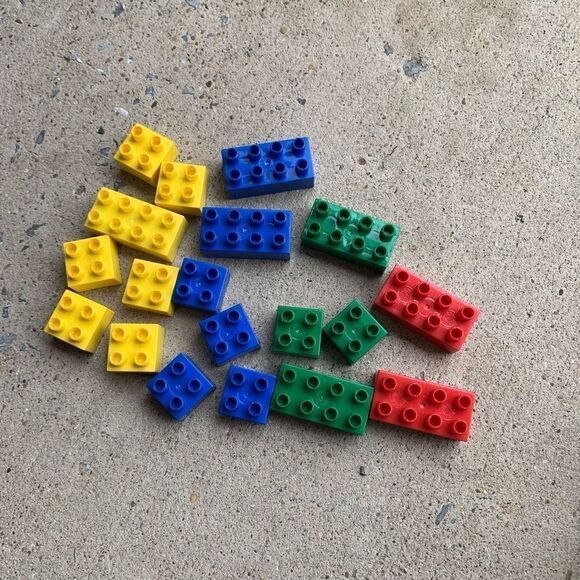 19 Big Mega Bloks Fit Lego Duplo - Picture 2 of 3